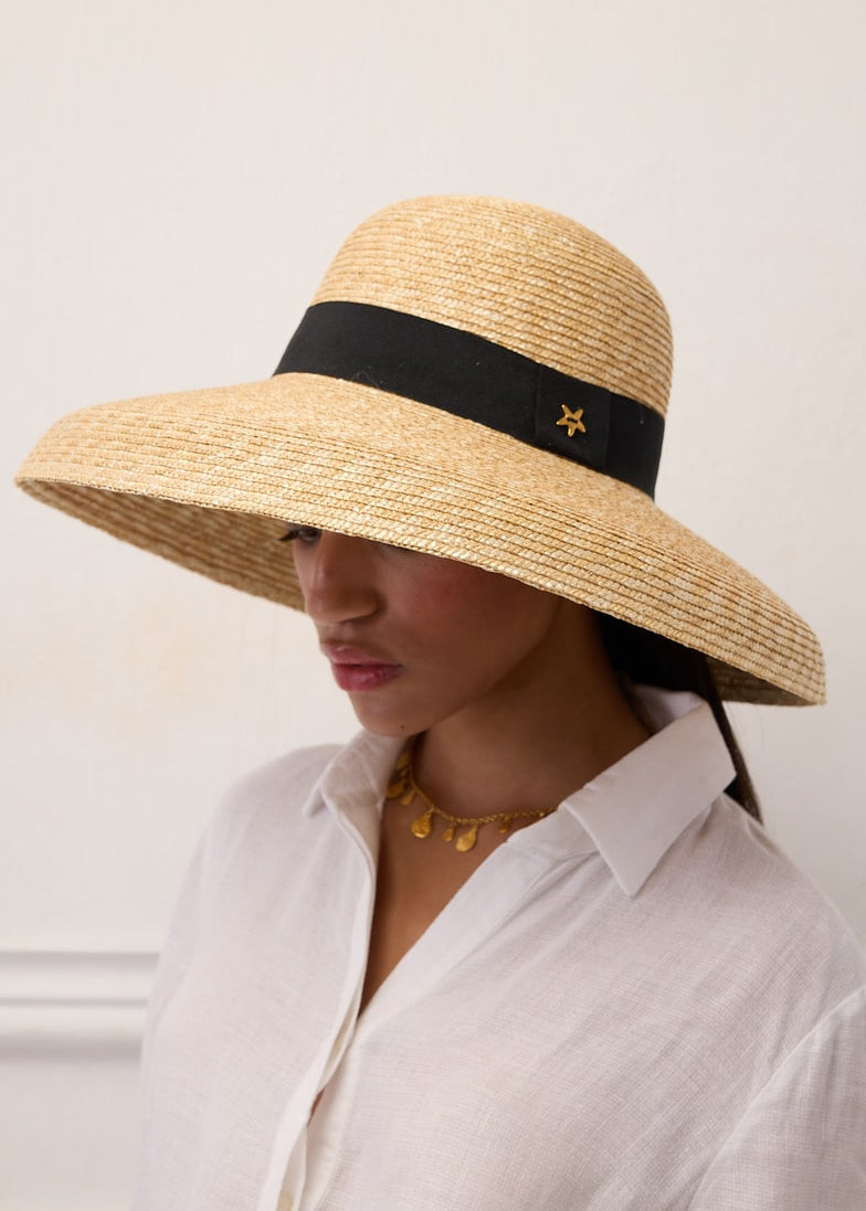 One Size HELIOS Sun Hat